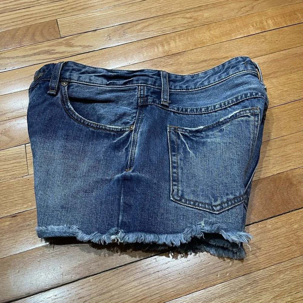 Free People Womens Denim Shorts Size 28 Uptown Harbor Cut off Hem Button Fly - Picture 11 of 12